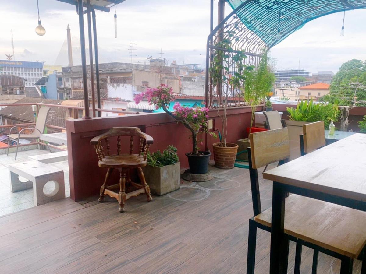 Ying Hostel Бангкок Экстерьер фото