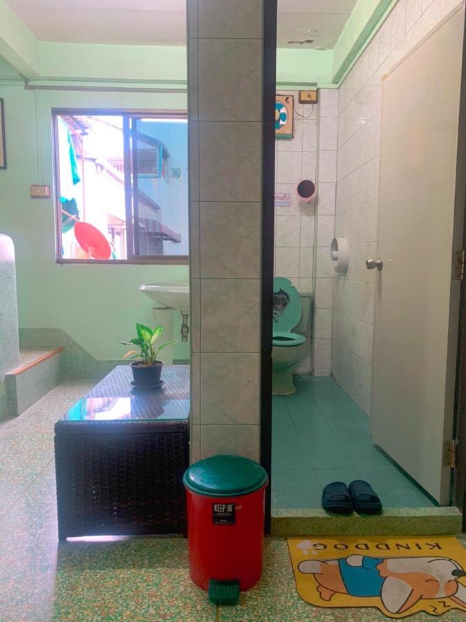 Ying Hostel Бангкок Экстерьер фото