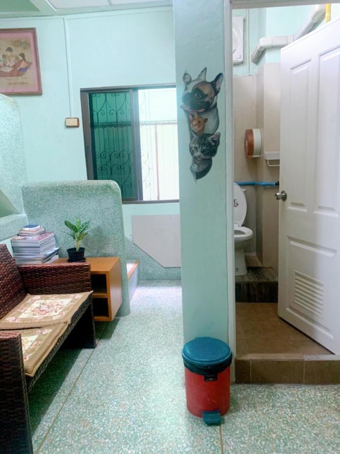 Ying Hostel Бангкок Экстерьер фото