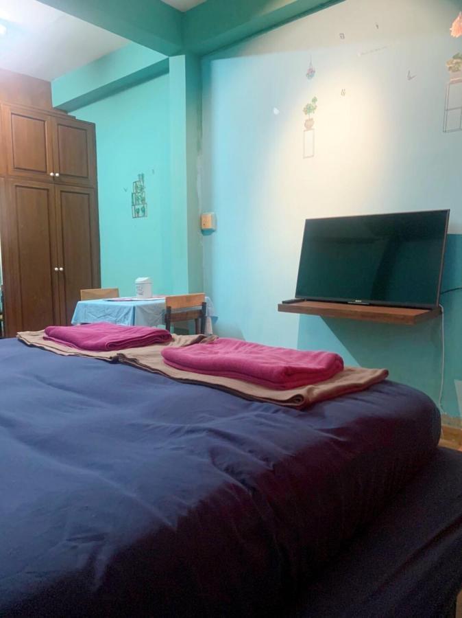 Ying Hostel Бангкок Экстерьер фото