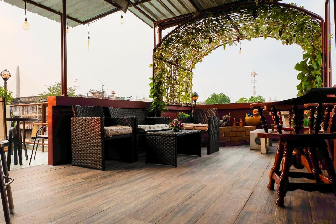 Ying Hostel Бангкок Экстерьер фото